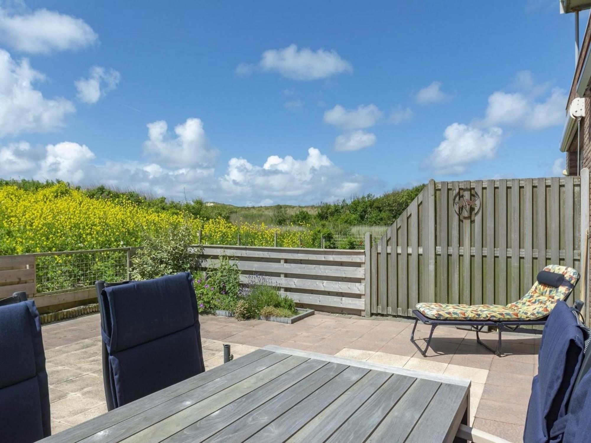 Alluring Coastal Apartment Callantsoog Eksteriør billede